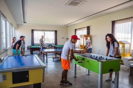 The Lumos Deluxe Resort - 17