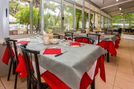 Camping Marina Romea Easy Village