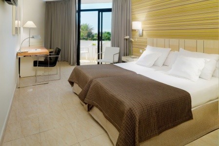 Kanárske ostrovy Tenerife H10 Conquistador 10 dňový pobyt Polpenzia Letecky Letisko: Budapešť April 2026 (20/04/26-29/04/26)