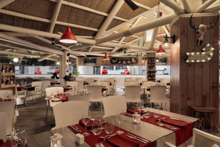 Kanárske ostrovy Tenerife H10 Conquistador 10 dňový pobyt Polpenzia Letecky Letisko: Budapešť April 2026 (20/04/26-29/04/26)