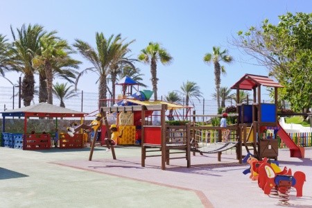 Kanárske ostrovy Tenerife H10 Conquistador 10 dňový pobyt Polpenzia Letecky Letisko: Budapešť April 2026 (20/04/26-29/04/26)