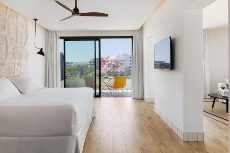 Kanárske ostrovy Tenerife H10 Atlantic Sunset Horizons Collection 9 dňový pobyt Ultra All inclusive Letecky Letisko: Budapešť March 2026 (23/03/26-31/03/26)