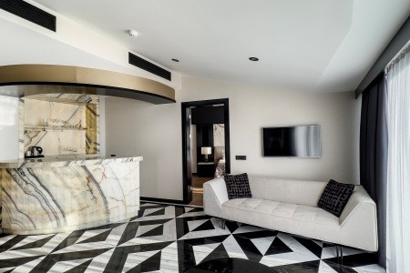 Turecko Kusadasi Charisma Deluxe 9 dňový pobyt Raňajky Letecky Letisko: Viedeň July 2026 ( 5/07/26-13/07/26)