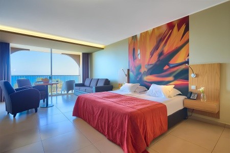 Madeira Caniço The Views Oasis 8 dňový pobyt Polpenzia Letecky Letisko: Budapešť September 2026 ( 7/09/26-14/09/26)