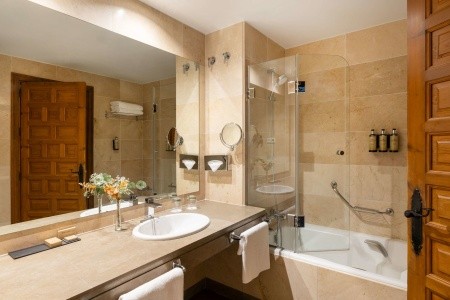 Parador De Málaga Gibralfaro - 85