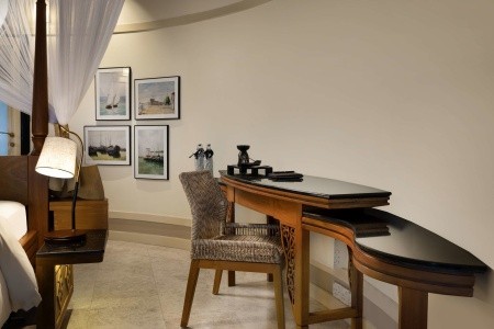 Maldivy Severný Atol Male Banyan Tree Vabbinfaru 12 dňový pobyt Plná penzia Letecky Letisko: Praha June 2026 (11/06/26-22/06/26)