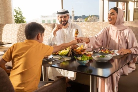 Spojené arabské emiráty Dubaj Swissotel Living Al Ghurair 5 dňový pobyt Raňajky Letecky Letisko: Praha June 2026 (29/06/26- 3/07/26)