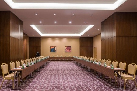 Spojené arabské emiráty Dubaj Swissotel Living Al Ghurair 5 dňový pobyt Raňajky Letecky Letisko: Praha June 2026 (29/06/26- 3/07/26)