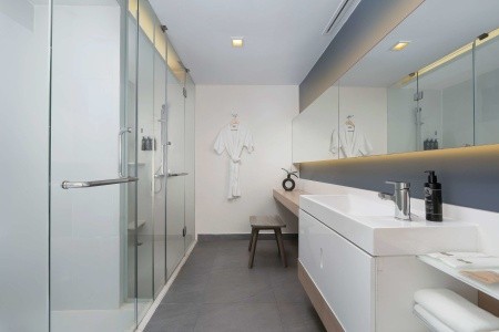 Thajsko Phuket Hyatt Place Phuket Patong 12 dňový pobyt Plná penzia Letecky Letisko: Katovice December 2025 ( 4/12/25-15/12/25)