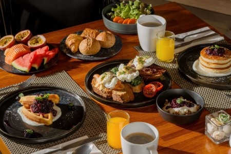 Thajsko Phuket Hyatt Place Phuket Patong 12 dňový pobyt Plná penzia Letecky Letisko: Katovice December 2025 ( 4/12/25-15/12/25)