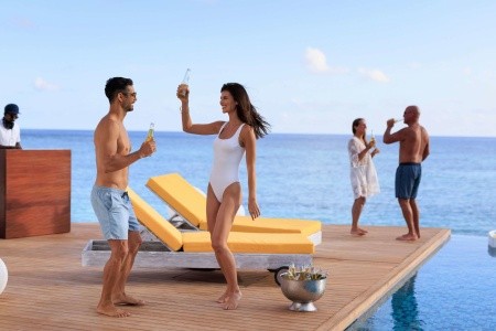 Mercure Maldives Kooddoo Resort - 74