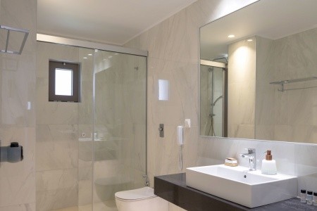 Grécko Kréta High Beach White 9 dňový pobyt Polpenzia Letecky Letisko: Praha July 2026 (26/07/26- 3/08/26)