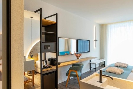 Cyprus Protaras Flamingo Paradise Beach 8 dňový pobyt Raňajky Letecky Letisko: Bratislava August 2026 (13/08/26-20/08/26)