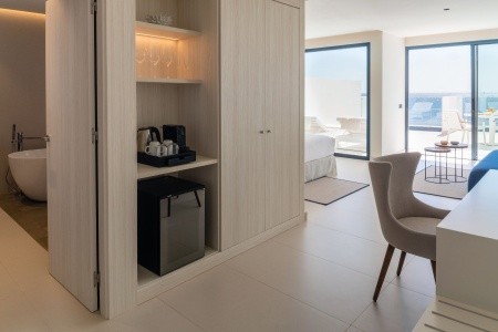 Royal Marina Suites Boutique - 75