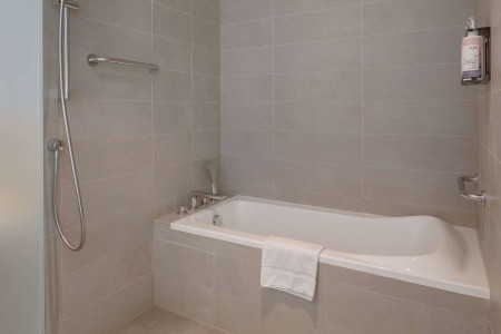 Spojené arabské emiráty Ras Al Khaimah Mövenpick Resort Marjan Island (Ras Al Khaimah) 11 dňový pobyt Polpenzia Letecky Letisko: Praha April 2026 (25/04/26- 5/05/26)