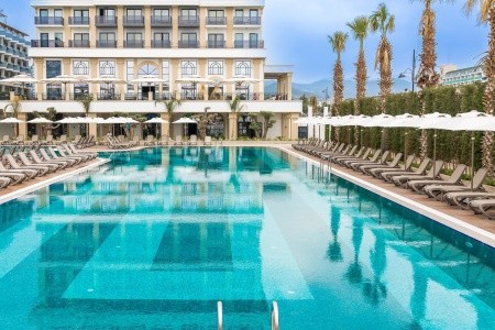Turecko Alanya Serenity Queen 8 dňový pobyt Ultra All inclusive Letecky Letisko: Viedeň April 2026 ( 1/04/26- 8/04/26)