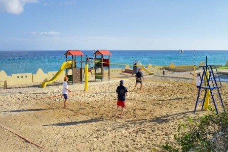 Kanárske ostrovy Fuerteventura H10 Tindaya 8 dňový pobyt Polpenzia Letecky Letisko: Viedeň April 2026 ( 7/04/26-14/04/26)