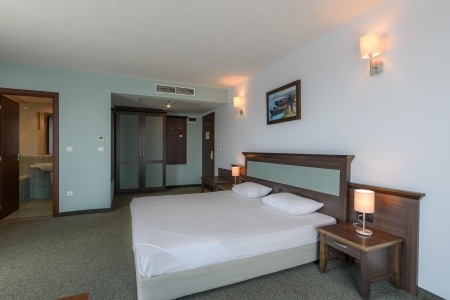 Bulharsko Slnečné Pobrežie Lion Hotel Sunny Beach 12 dňový pobyt Polpenzia Letecky Letisko: Bratislava June 2026 (19/06/26-30/06/26)