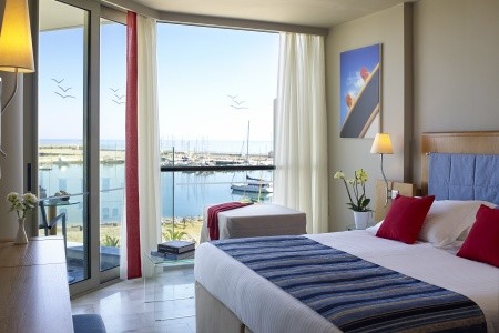 Kyma Suites Beach Hotel - 29