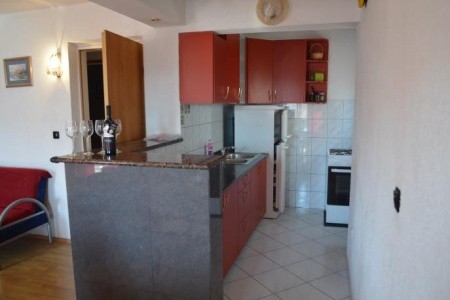 Renata Apartments - 3