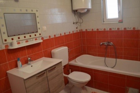 Renata Apartments - 10