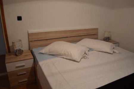 Renata Apartments - 12