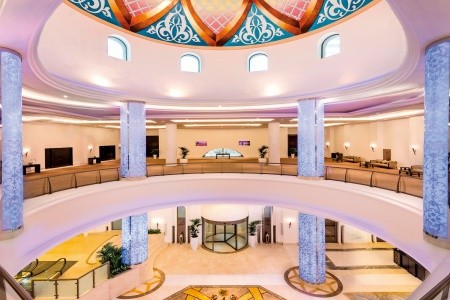 Bahi Ajman Palace Hotel