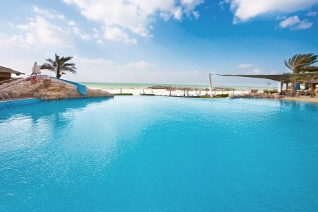 Spojené arabské emiráty Sharjah Coral Beach Resort 8 dňový pobyt Polpenzia Letecky Letisko: Varšava January 2026 (23/01/26-30/01/26)