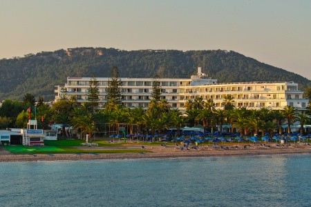 Blue Horizon Beach Resort - 28