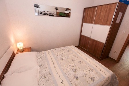 Chorvátsko Makarská riviéra Apartmány Violeta 8 dňový pobyt Bez stravy Vlastná October 2026 (17/10/26-24/10/26)