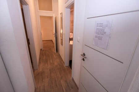 Chorvátsko Makarská riviéra Apartmány Violeta 8 dňový pobyt Bez stravy Vlastná October 2026 (17/10/26-24/10/26)