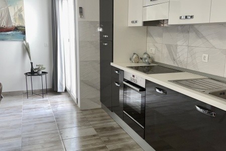 Chorvátsko Makarská riviéra Apartmány Violeta 8 dňový pobyt Bez stravy Vlastná October 2026 (17/10/26-24/10/26)