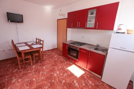 Chorvátsko Stredná Dalmácia Apartmány Aurelio 8 dňový pobyt Bez stravy Vlastná September 2026 (11/09/26-18/09/26)