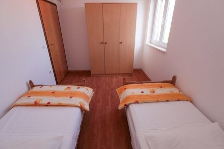 Chorvátsko Stredná Dalmácia Apartmány Aurelio 8 dňový pobyt Bez stravy Vlastná September 2026 (11/09/26-18/09/26)