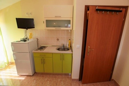 Chorvátsko Stredná Dalmácia Apartmány Aurelio 8 dňový pobyt Bez stravy Vlastná September 2026 (11/09/26-18/09/26)