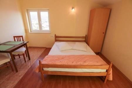 Chorvátsko Stredná Dalmácia Apartmány Aurelio 8 dňový pobyt Bez stravy Vlastná September 2026 (11/09/26-18/09/26)