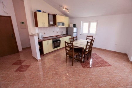 Chorvátsko Stredná Dalmácia Apartmány Aurelio 8 dňový pobyt Bez stravy Vlastná September 2026 (11/09/26-18/09/26)