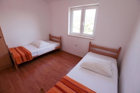 Chorvátsko Stredná Dalmácia Apartmány Aurelio 8 dňový pobyt Bez stravy Vlastná September 2026 (11/09/26-18/09/26)