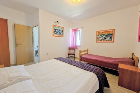 Robinzonáda Merlot - 76