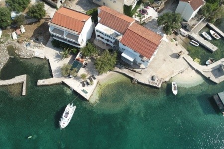 Chorvátsko Pelješac Apartmány Dora 8 dňový pobyt Bez stravy Vlastná September 2026 (19/09/26-26/09/26)