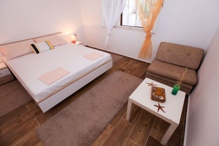 Chorvátsko Pelješac Apartmány Dora 8 dňový pobyt Bez stravy Vlastná September 2026 (19/09/26-26/09/26)