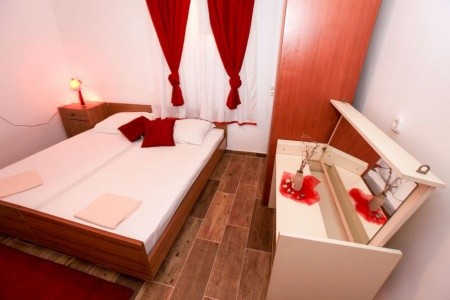 Chorvátsko Pelješac Apartmány Dora 8 dňový pobyt Bez stravy Vlastná September 2026 (19/09/26-26/09/26)