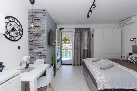 Chorvátsko Brač Apartmány Amare (Bobovišća Na Moru) 8 dňový pobyt Bez stravy Vlastná June 2026 ( 6/06/26-13/06/26)