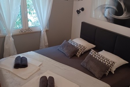 Chorvátsko Brač Apartmány Amare (Bobovišća Na Moru) 8 dňový pobyt Bez stravy Vlastná June 2026 ( 6/06/26-13/06/26)