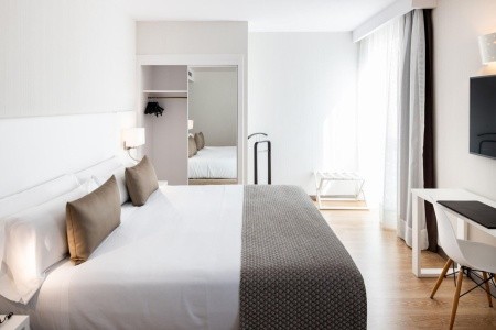 Španielsko Barcelona Catalonia Bristol (Sant Andreu De La Barca) 13 dňový pobyt Raňajky Letecky Letisko: Praha October 2025 ( 4/10/25-16/10/25)