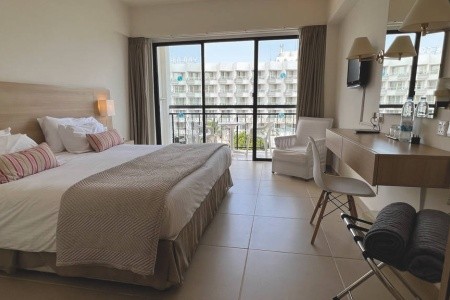 Cyprus Larnaca Sandy Beach 11 dňový pobyt Raňajky Letecky Letisko: Praha May 2026 ( 9/05/26-19/05/26)