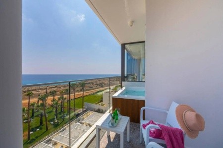 Leonardo Crystal Cove & Spa By The Sea - 8