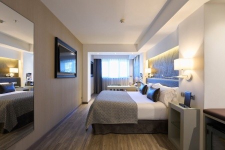 Španielsko Barcelona Catalonia Square 10 dňový pobyt Polpenzia Letecky Letisko: Praha August 2025 (27/08/25- 5/09/25)