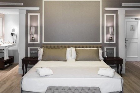 Španielsko Barcelona Catalonia Passeig De Gracia 10 dňový pobyt Raňajky Letecky Letisko: Praha October 2025 (24/10/25- 2/11/25)