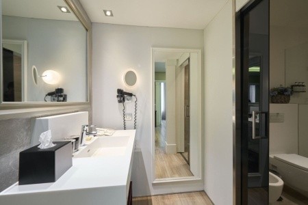 Španielsko Barcelona Catalonia Passeig De Gracia 10 dňový pobyt Raňajky Letecky Letisko: Praha October 2025 (24/10/25- 2/11/25)